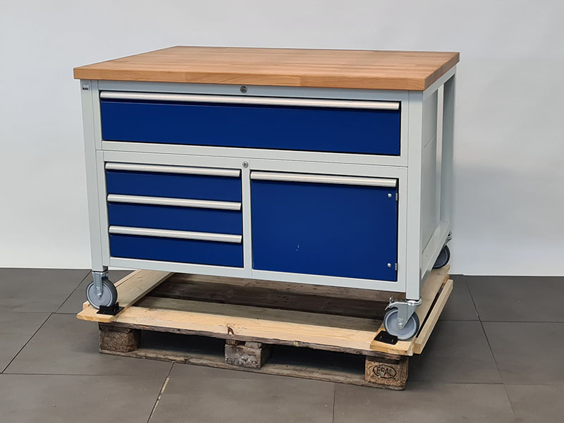 Fahrbare Werkbank Serie 8000